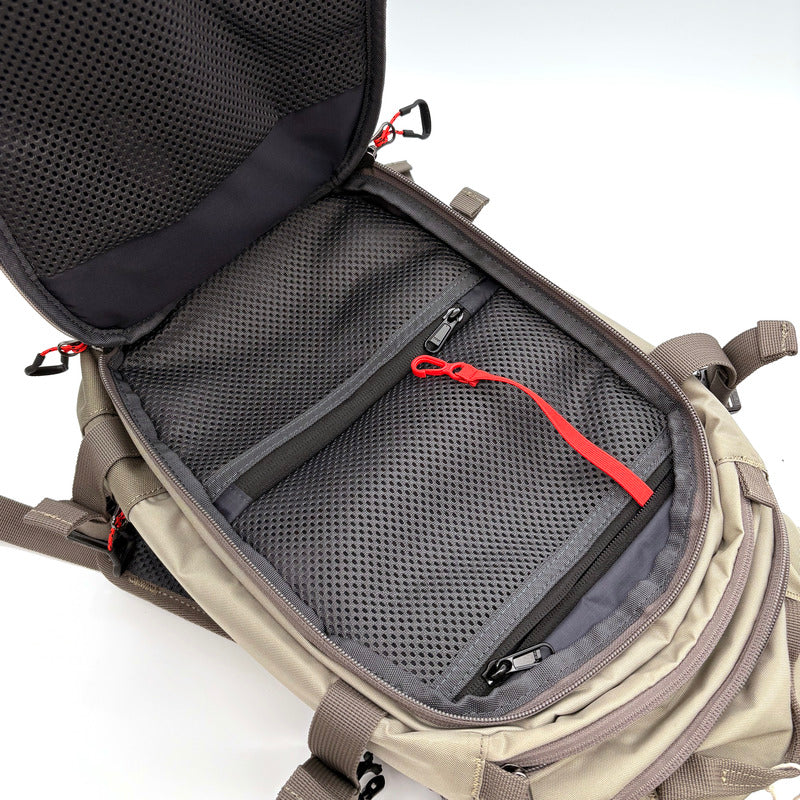 ALPINESTARS AT-15 BACKPACK - ALUMINIUM WALNUT - Image 4