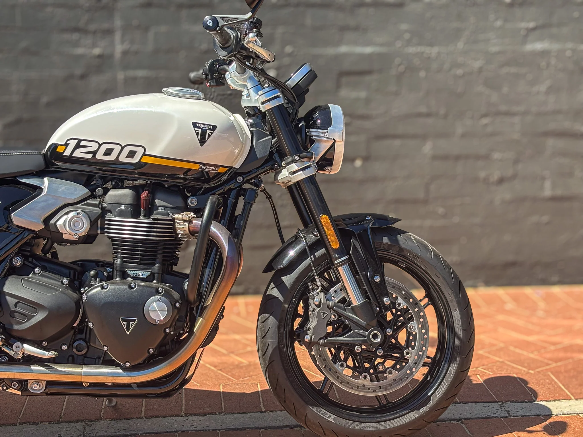DEALER DEMO MY25 TRIUMPH SPEED TWIN 1200 $20,990* Excl Gov Charges - Image 3