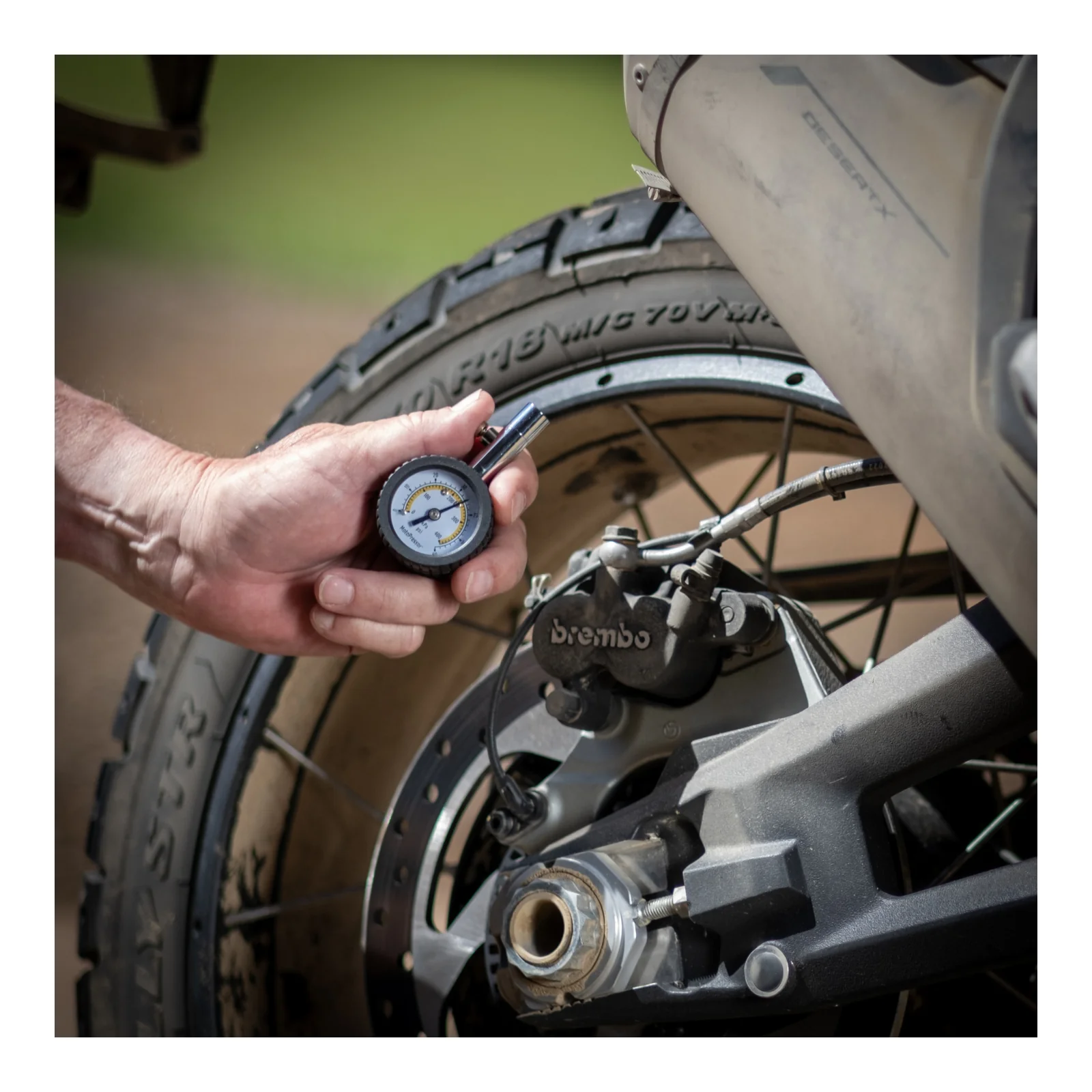 Rocky Creek MotoPressor Dial Tyre Gauge - Image 4