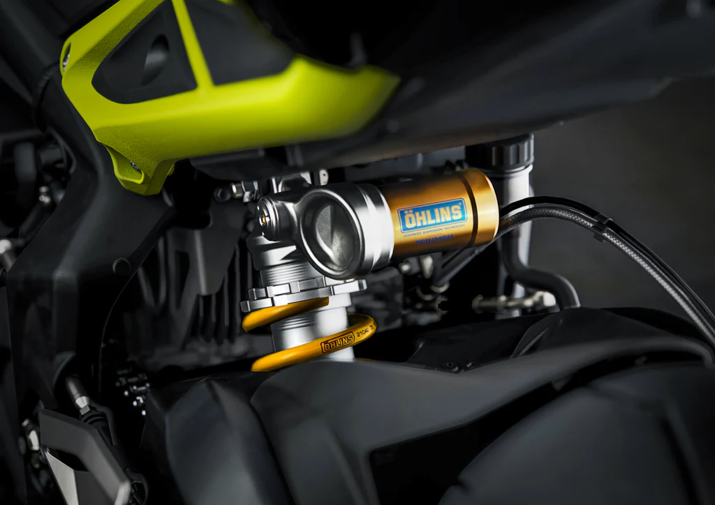 NEW STREET TRIPLE 765 MOTO2™ EDITION - Image 9