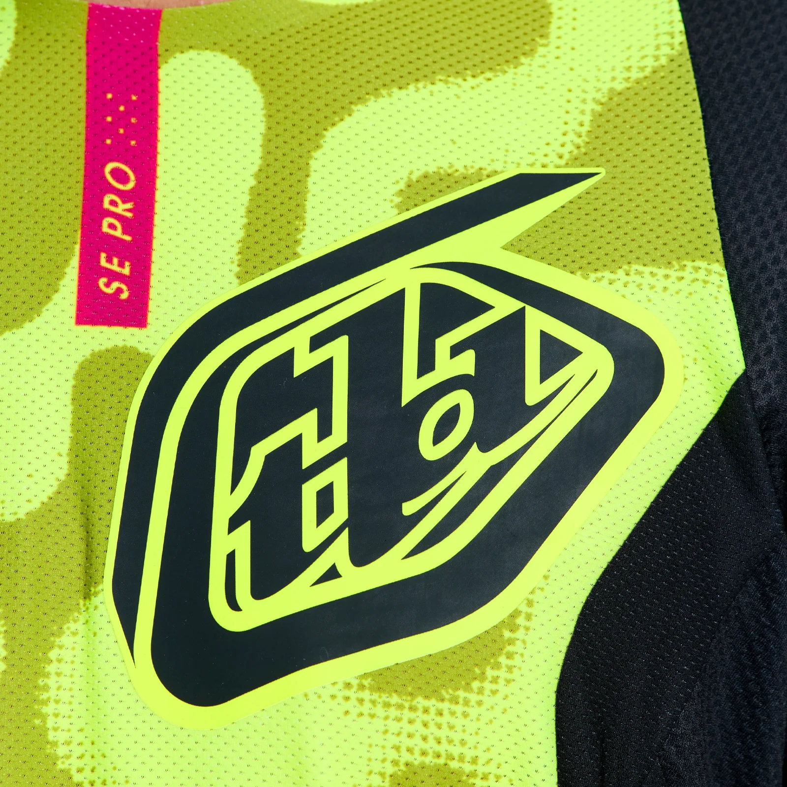 Troy Lee Designs 26.1 SE Pro Jersey - Myth Black / Flo Yellow - Image 4