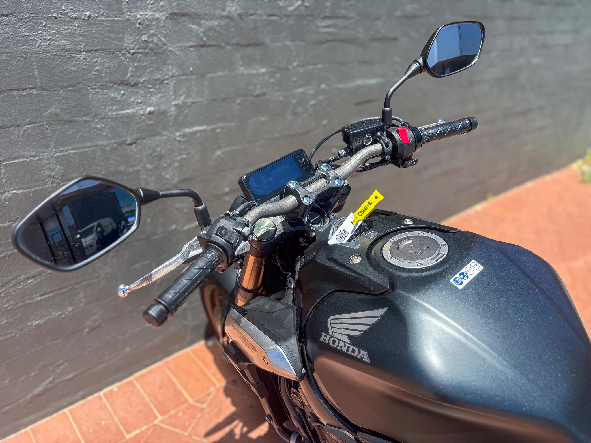 USED 2021 HONDA CB650R $9,990* Excl Gov Charges - Image 23