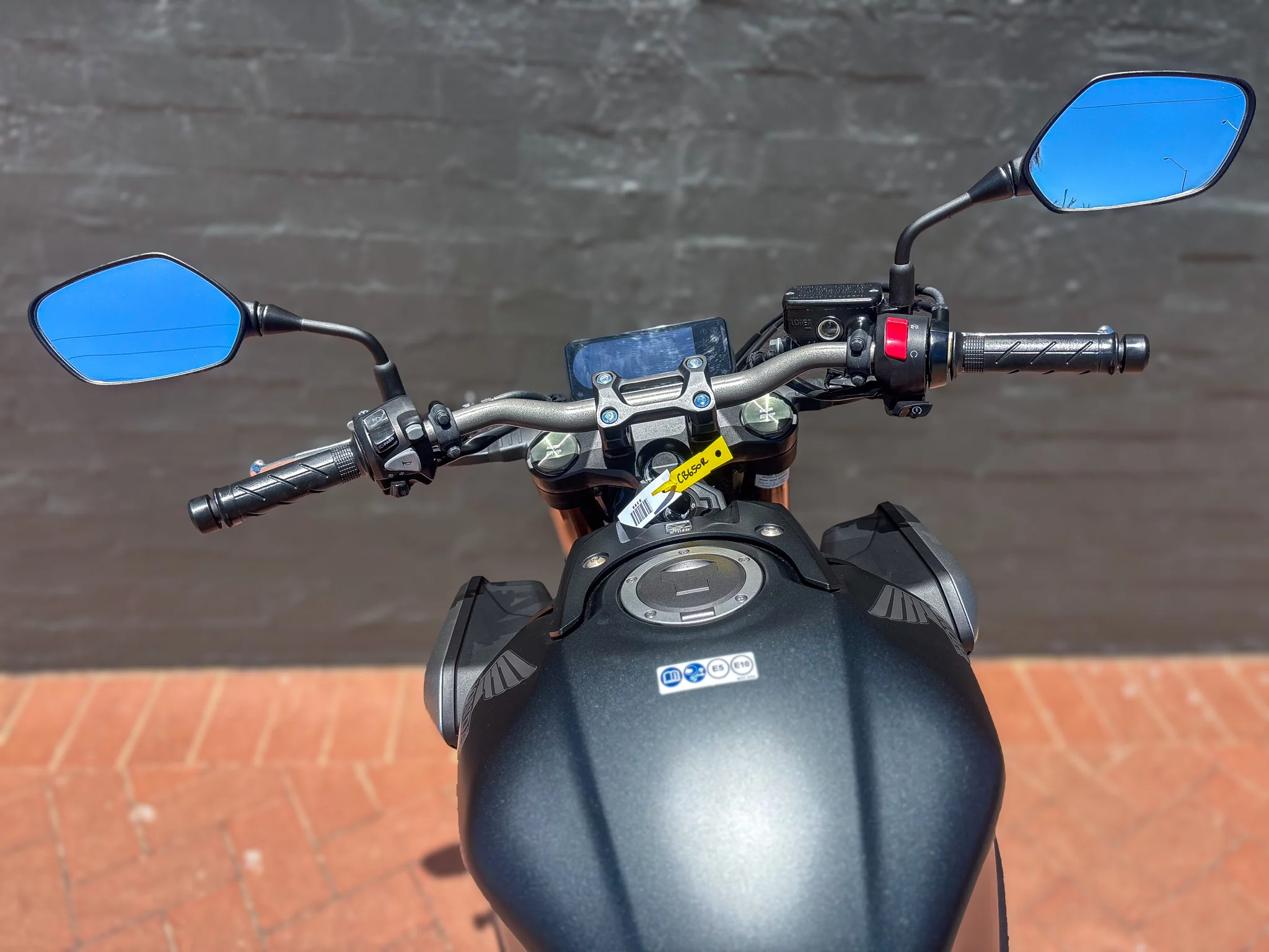 USED 2021 HONDA CB650R $9,990* Excl Gov Charges - Image 24