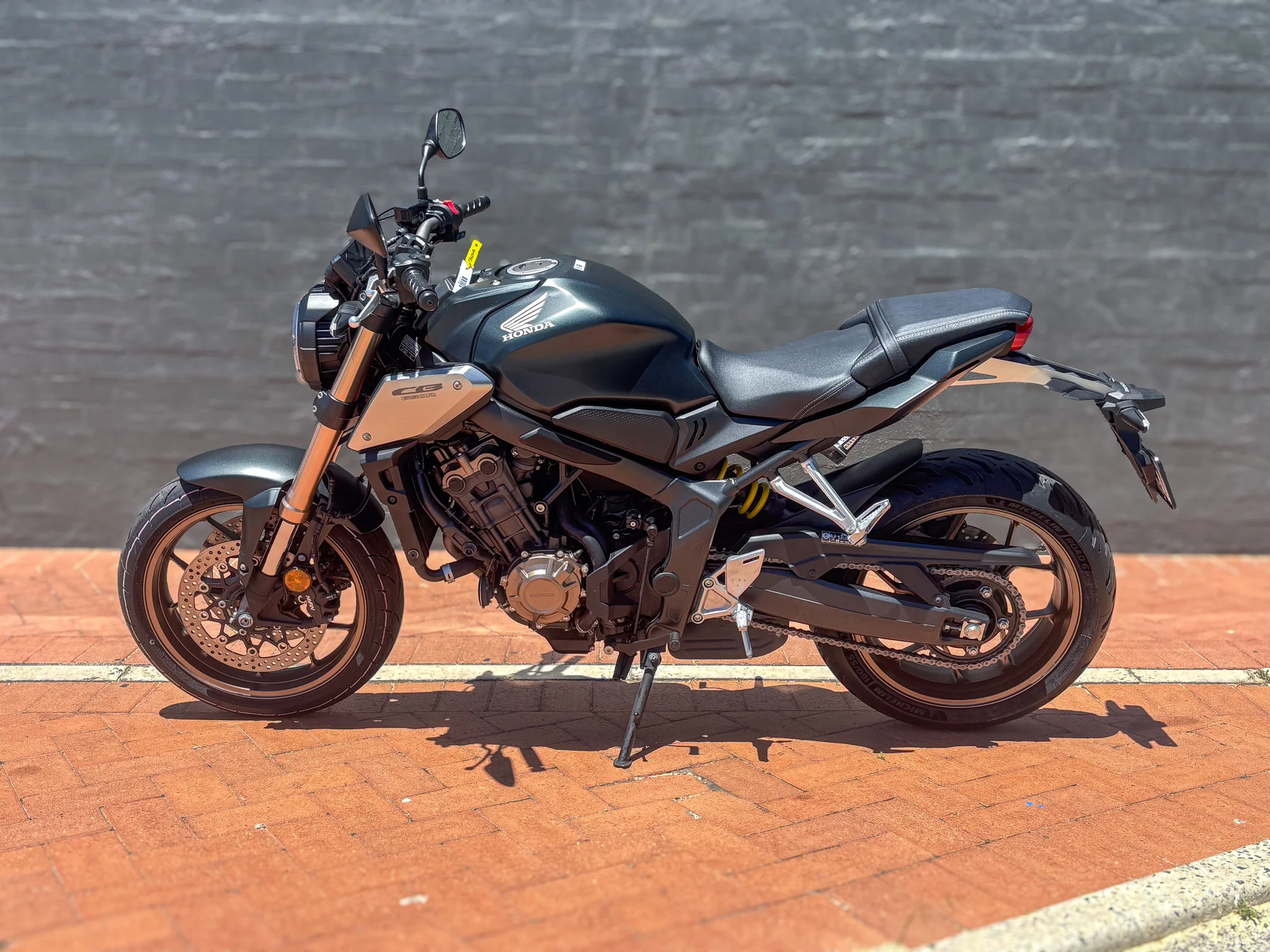 USED 2021 HONDA CB650R $9,990* Excl Gov Charges - Image 6